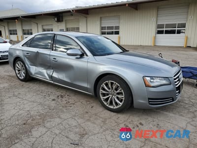 Czwarte zdjęcie samochodu z boku: 2013 AUDI A8 L QUATTRO VIN:WAURGAFD3DN002222 - miniatura