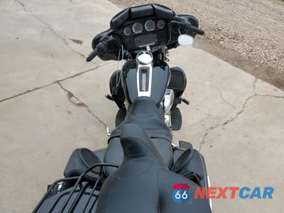 Zdjęcie 6 z 12 samochodu: 2017 HARLEY-DAVIDSON FLHTK ULTRA LIMITED VIN:1HD1KED18HB687287 - miniatura