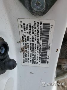 Zdjęcie 12 z 12 samochodu: 2016 HONDA CIVIC LX VIN:19XFC2F52GE045071 - miniatura