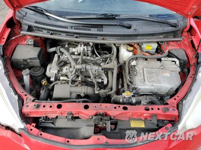 Zdjęcie 12 z 13 samochodu: 2014 TOYOTA PRIUS C VIN:JTDKDTB36E1566994 - miniatura