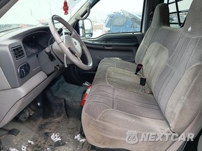 Zdjęcie 7 z 12 samochodu: 2000 FORD EXCURSION XLT VIN:1FMSU41F8YEE41800 - miniatura