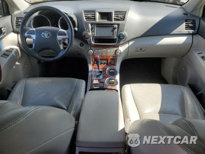 Zdjęcie 8 z 16 samochodu: 2013 TOYOTA HIGHLANDER LIMITED VIN:5TDDK3EH5DS256083 - miniatura