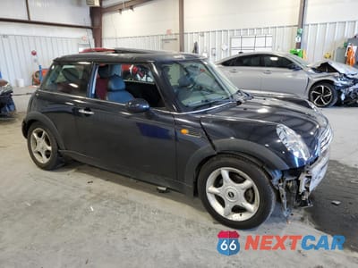 Czwarte zdjęcie samochodu z boku: 2005 MINI COOPER VIN:WMWRC33595TJ72148 - miniatura