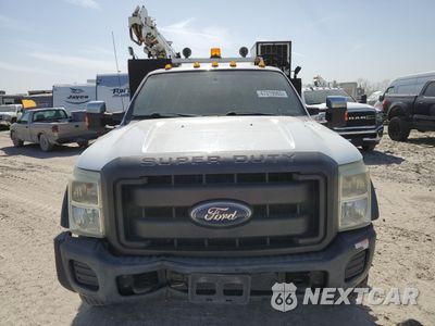 Piąte zdjęcie samochodu w środku: 2011 FORD F550 SUPER DUTY VIN:1FDAF5GT2BEB33442 - miniatura