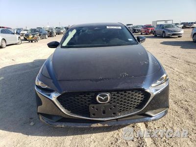 Piąte zdjęcie samochodu w środku: 2024 MAZDA 3 VIN:3MZBPAAMXRM417130 - miniatura