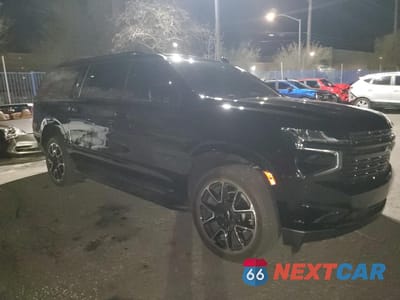 Czwarte zdjęcie samochodu z boku: 2024 CHEVROLET SUBURBAN K1500 RST VIN:1GNSKEKT3RR159876 - miniatura