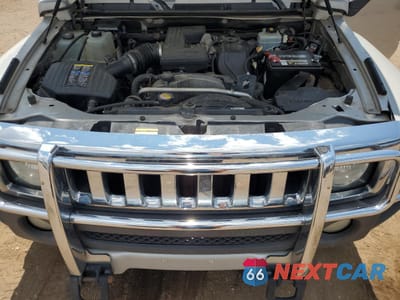 Zdjęcie 12 z 13 samochodu: 2008 HUMMER H3 LUXURY VIN:5GTEN43E188196400 - miniatura