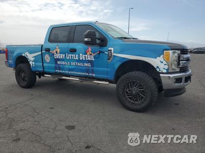 Czwarte zdjęcie samochodu z boku: 2017 FORD F250 SUPER DUTY VIN:1FT7W2B61HEB47503 - miniatura