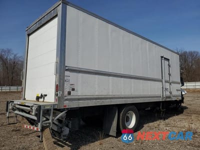 Trzecie zdjęcie samochodu z tyłu: 2025 INTERNATIONAL MV607 REFRIGERATED TRUCK VIN:3HAEUMML5SL658985 - miniatura