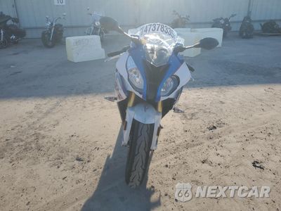 Drugie zdjęcie samochodu z przodu: 2019 BMW S 1000 RR VIN:WB10D6004KZ711770 - miniatura