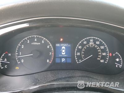 Zdjęcie 9 z 12 samochodu: 2012 HYUNDAI GENESIS 3.8L VIN:KMHGC4DD7CU154160 - miniatura