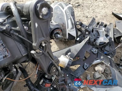 Zdjęcie 8 z 11 samochodu: 2024 KAWASAKI ZX636 K VIN:JKBZXJK16RA002931 - miniatura