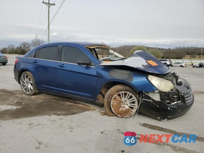 Czwarte zdjęcie samochodu z boku: 2010 CHRYSLER SEBRING TOURING VIN:1C3CC4FB1AN170879 - miniatura
