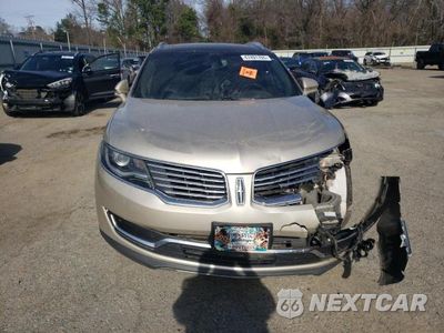 Piąte zdjęcie samochodu w środku: 2017 LINCOLN MKX RESERVE VIN:2LMPJ6LR2HBL25591 - miniatura