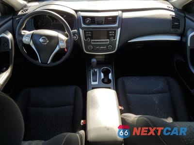 Zdjęcie 8 z 12 samochodu: 2016 NISSAN ALTIMA 2.5 VIN:1N4AL3AP8GN314071 - miniatura