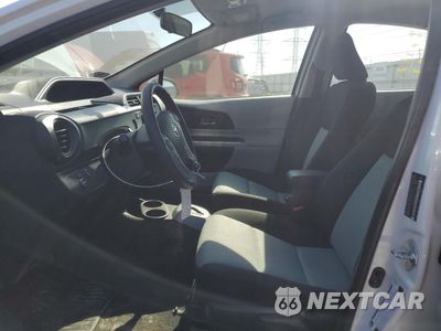 Zdjęcie 7 z 13 samochodu: 2014 TOYOTA PRIUS C VIN:JTDKDTB33E1076349 - miniatura