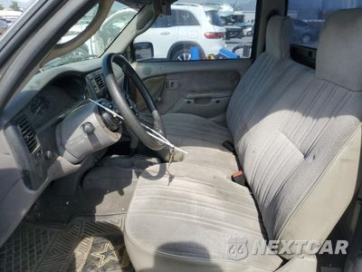 Zdjęcie 7 z 14 samochodu: 2002 TOYOTA TACOMA VIN:5TENL42NX2Z034835 - miniatura