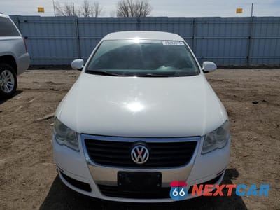 Piąte zdjęcie samochodu w środku: 2008 VOLKSWAGEN PASSAT TURBO VIN:WVWJK73C88P131337 - miniatura