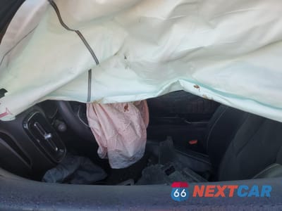 Zdjęcie 7 z 14 samochodu: 2021 VOLVO XC40 RECHARGE VIN:YV4ED3UR3M2538719 - miniatura