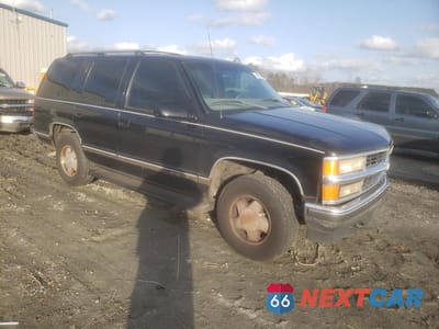 Czwarte zdjęcie samochodu z boku: 1997 CHEVROLET TAHOE K1500 VIN:1GNEK13R1VJ415871 - miniatura