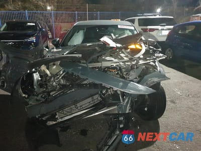 Piąte zdjęcie samochodu w środku: 2022 POLESTAR 2 VIN:LPSED3KA7NL080364 - miniatura