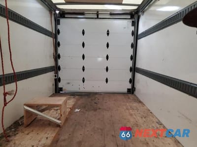 Zdjęcie 10 z 13 samochodu: 2023 CHEVROLET EXPRESS G3500 * BOX TRUCK * VIN:1GB0GRFP7P1197603 - miniatura