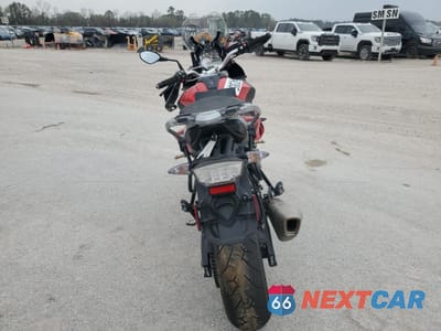 Czwarte zdjęcie samochodu z boku: 2016 BMW S 1000 XR VIN:WB10D1300GZ461952 - miniatura