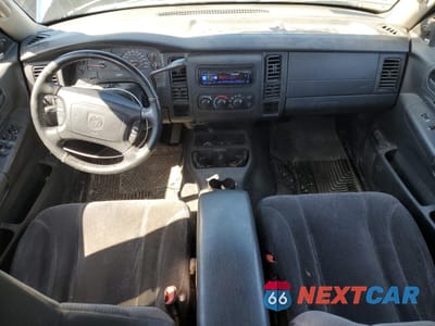 Zdjęcie 8 z 12 samochodu: 2016 DODGE DAKOTA QUAD SLT VIN:1B7HL48N02S620632 - miniatura