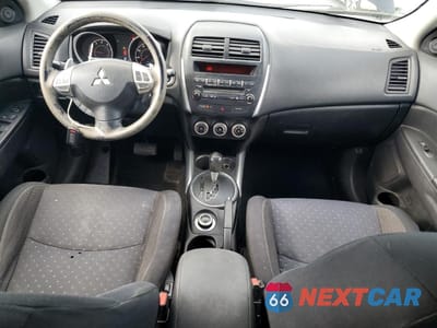 Zdjęcie 8 z 12 samochodu: 2011 MITSUBISHI OUTLANDER SPORT SE VIN:JA4AR4AU1BZ003906 - miniatura