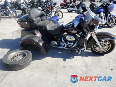 2011 HARLEY-DAVIDSON FLHTCUTG 1HD1MAM17BB854037 - główne zdjęcie licytacji z USA - miniatura