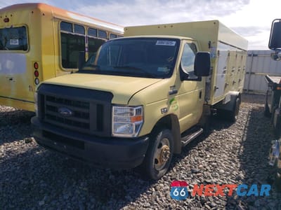 2019 FORD ECONOLINE E450 SUPER DUTY CUTAWAY VAN 1FDXE4FS6KDC22534 - główne zdjęcie licytacji z USA - miniatura