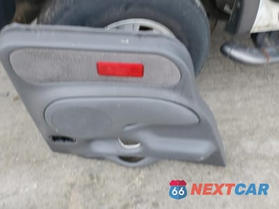 Zdjęcie 12 z 13 samochodu: 2001 FORD EXPEDITION XLT VIN:1FMPU16L21LA33149 - miniatura