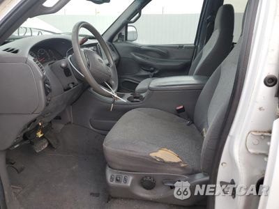 Zdjęcie 7 z 13 samochodu: 2001 FORD EXPEDITION XLT VIN:1FMPU16L21LA33149 - miniatura