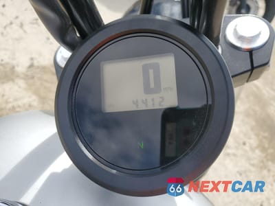 Zdjęcie 7 z 9 samochodu: 2019 YAMAHA XVS950 CU VIN:JYAVN05Y9KA003929 - miniatura