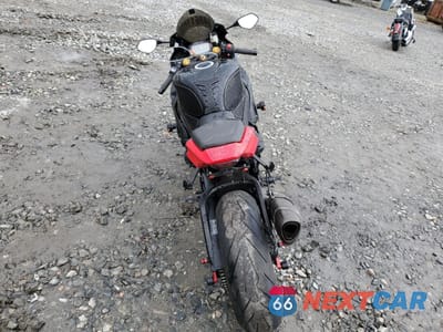 Czwarte zdjęcie samochodu z boku: 2020 SUZUKI GSX-R1000 R VIN:JS1DM11H1L7100226 - miniatura