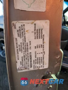 Zdjęcie 12 z 12 samochodu: 2003 CHEVROLET S TRUCK S10 VIN:1GCCS19X238289174 - miniatura