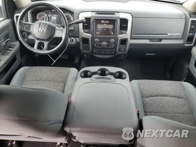 Zdjęcie 8 z 16 samochodu: 2017 RAM 2500 SLT VIN:3C6UR4DL1HG641840 - miniatura