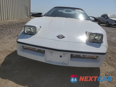 Piąte zdjęcie samochodu w środku: 1990 CHEVROLET CORVETTE VIN:1G1YY3388L5114407 - miniatura