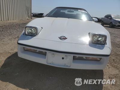 Piąte zdjęcie samochodu w środku: 1990 CHEVROLET CORVETTE VIN:1G1YY3388L5114407 - miniatura