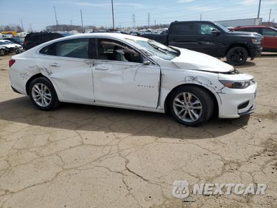 Czwarte zdjęcie samochodu z boku: 2017 CHEVROLET MALIBU LT VIN:1G1ZE5ST1HF198490 - miniatura