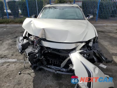 Piąte zdjęcie samochodu w środku: 2022 LEXUS ES 300H BASE VIN:58AEA1C17NU021512 - miniatura