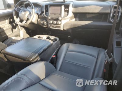 Zdjęcie 8 z 15 samochodu: 2022 RAM 2500 TRADESMAN VIN:3C6UR5CJ5NG344412 - miniatura