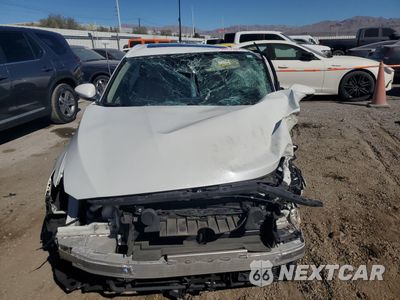 Piąte zdjęcie samochodu w środku: 2018 HONDA ACCORD HYBRID EXL VIN:1HGCV3F51JA015512 - miniatura