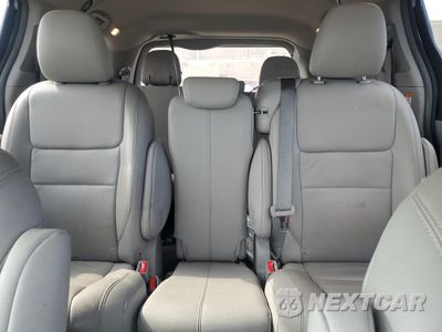 Zdjęcie 10 z 16 samochodu: 2017 TOYOTA SIENNA XLE VIN:5TDYZ3DC6HS805654 - miniatura