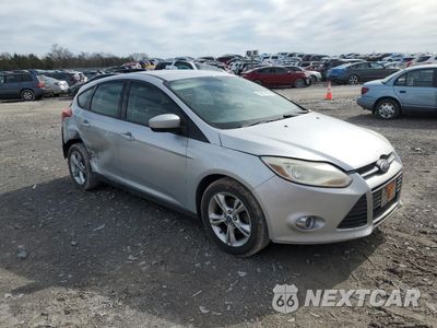 Czwarte zdjęcie samochodu z boku: 2012 FORD FOCUS SE VIN:1FAHP3K2XCL112019 - miniatura