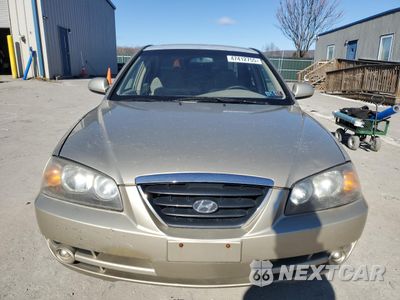 Piąte zdjęcie samochodu w środku: 2002 HYUNDAI ELANTRA GLS VIN:KMHDN45D62U395234 - miniatura