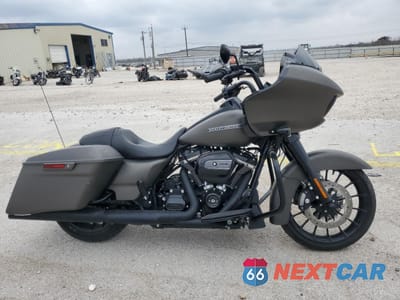 2019 HARLEY-DAVIDSON FLTRXS 1HD1KTP15KB679638 - główne zdjęcie licytacji z USA - miniatura