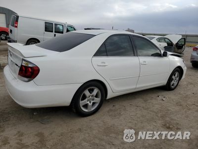 Trzecie zdjęcie samochodu z tyłu: 2005 TOYOTA CAMRY LE VIN:4T1BE32K15U531598 - miniatura