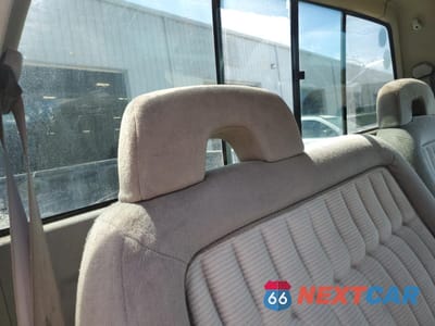 Zdjęcie 10 z 15 samochodu: 1991 CHEVROLET GMT-400 C1500 VIN:1GCDC14H9MZ201413 - miniatura