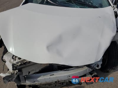Zdjęcie 11 z 13 samochodu: 2017 TOYOTA PRIUS C VIN:JTDKDTB33H1592702 - miniatura